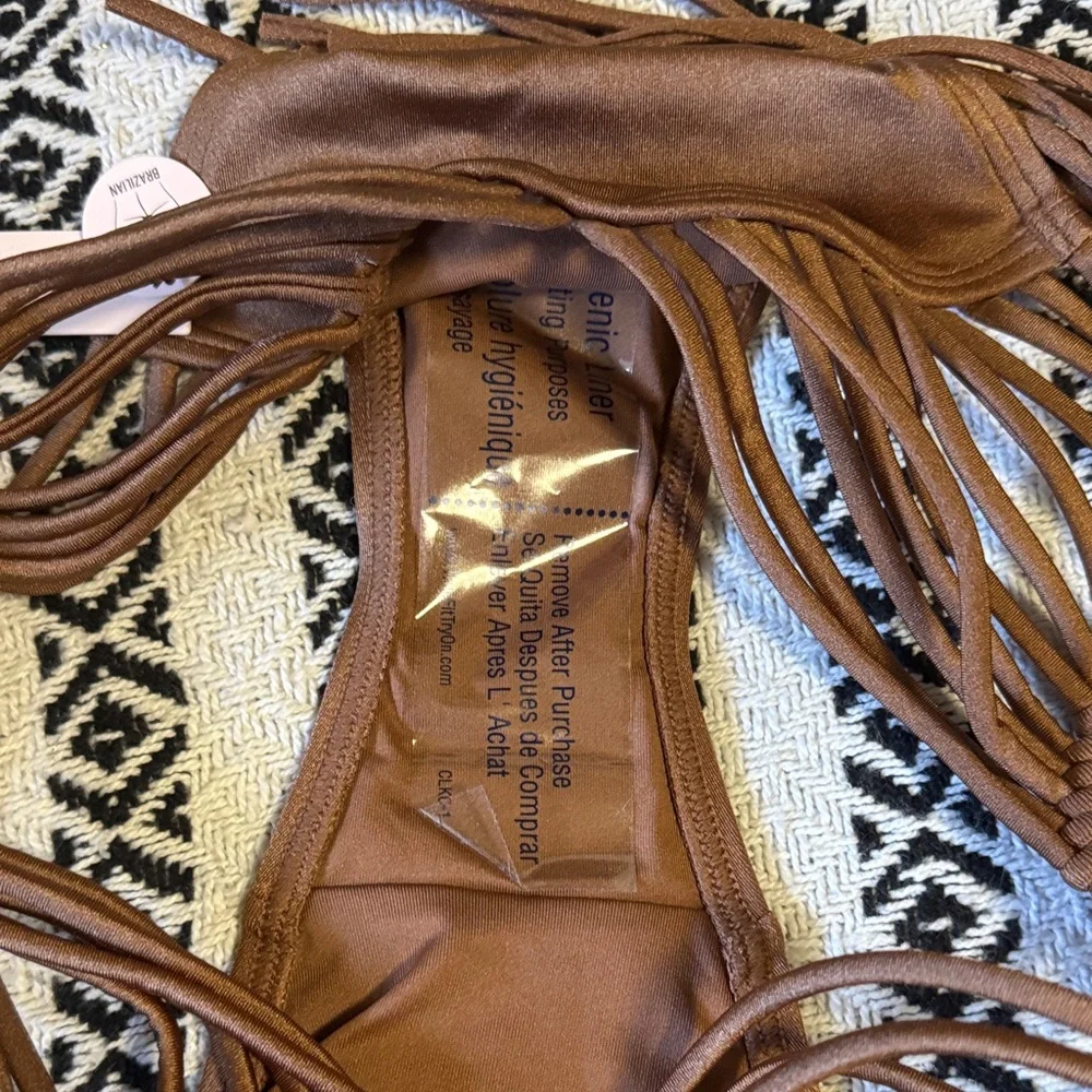 Victoria’s Secret Archive Collection 2024 - Picture 11 of 11